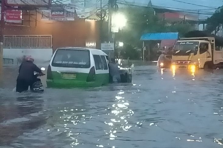 Perumahan Alamanda dan Garden City Tangerang Dikepung Banjir