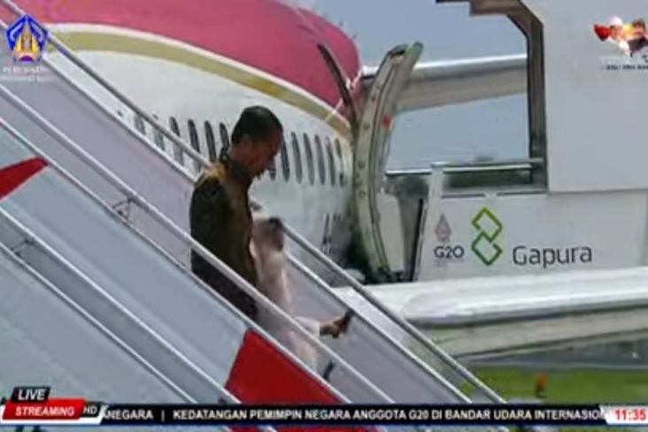 Iriana Terpeleset di Tangga Pesawat, Istana Pastikan Kondisi Ibu Negara Baik