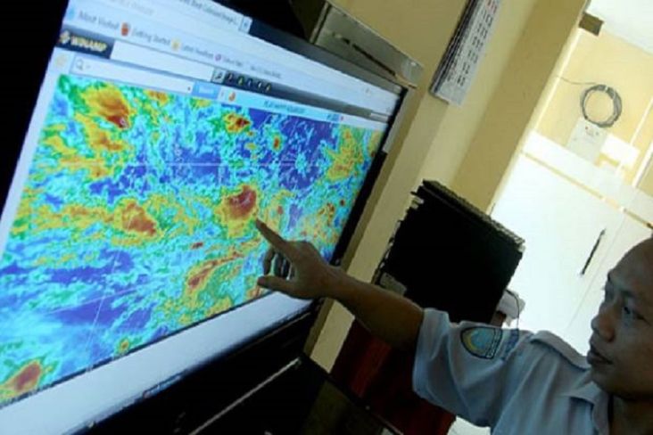 Ada Bibit Siklon Tropis 94S, BMKG Prediksi Hujan Merata di 34 Kota