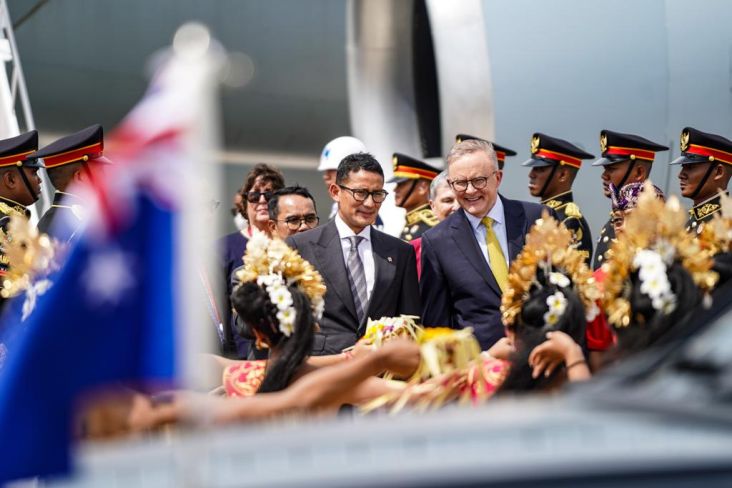 Apresiasi Tinggi, Sandiaga Uno Sambut Kedatangan PM Australia di G20