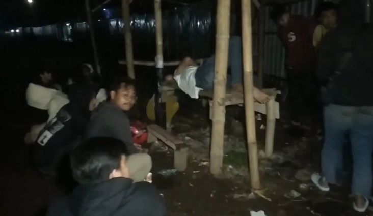 Asyik Pesta Miras, Puluhan Anggota Geng Motor Tak Berkutik Ditangkap Polisi