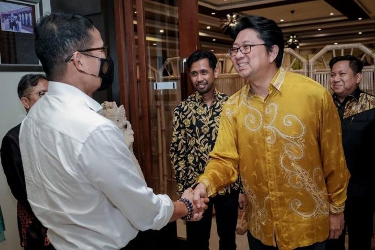Sandiaga Uno dan Senator Malaysia Gelar Pertemuan, Pacu Ekspor Produk Ekraf & Tingkatkan Kunjungan Wisman
