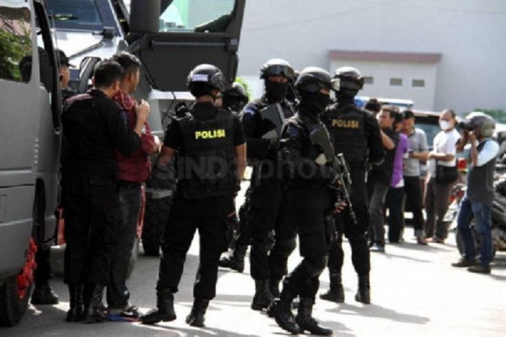 Polisi Sita 6 Senpi dan Ribuan Butir Peluru dari Tiga Terduga Teroris JI di Lampung