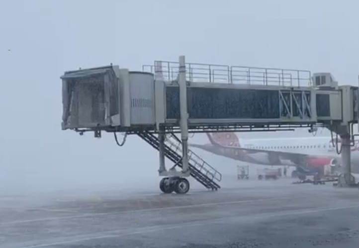 Cuaca Buruk, 7 Penerbangan di Makassar Delay dan 14 Dialihkan ke Balikpapan