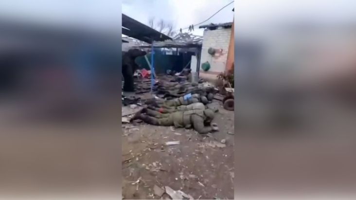 NYT Akui Keaslian Video Tawanan Perang Rusia Dieksekusi Tentara Ukraina