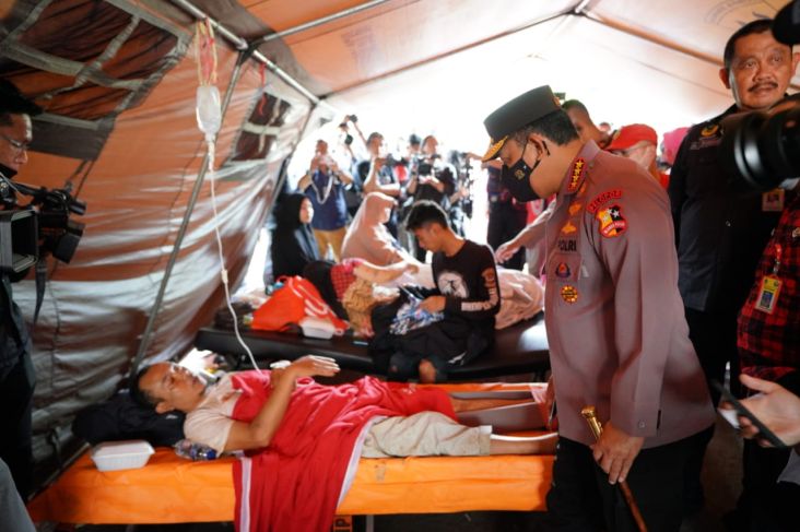 Kapolri Kunjungi Korban Gempa Cianjur, Pastikan Bantuan Tersalurkan Optimal