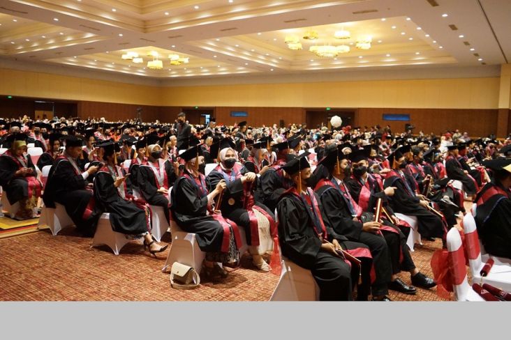 Universitas Bakrie Luluskan 580 Wisudawan yang Siap Bangun Negeri