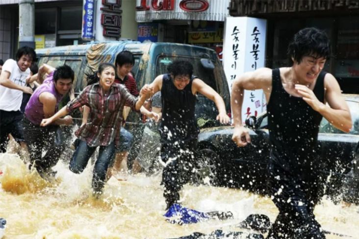 5 Film Korea Mirip Bargain yang Bertema Bencana Alam, Nomor 3 Terinspirasi Tsunami Aceh