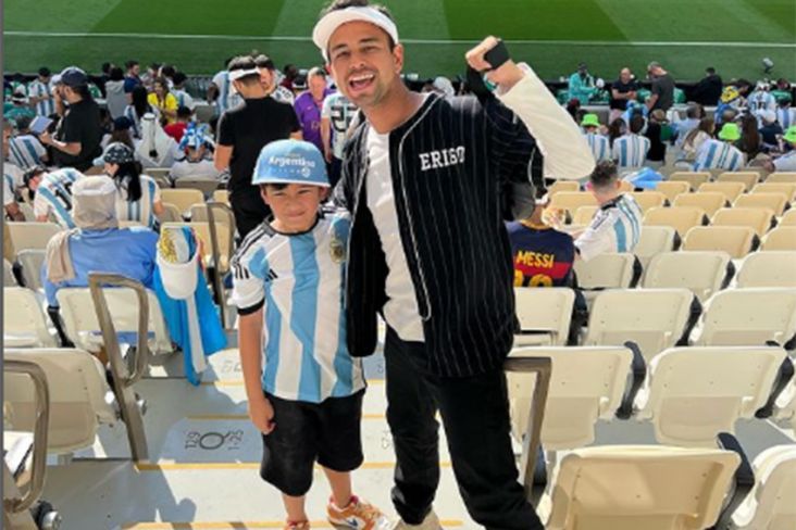 Raffi Ahmad Bagikan Momen Rafathar Selfie Bareng Lionel Messi di Stadion Lusail Qatar