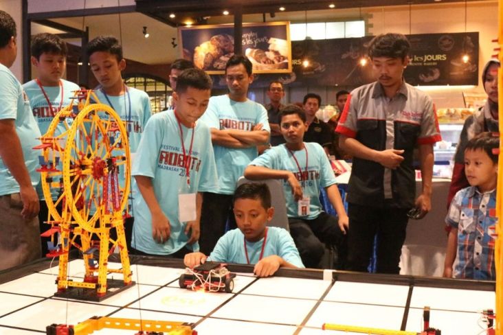 Kemenag Gelar Kompetisi Robotik Madrasah di Jogja, Tampilkan Robot Terapan hingga Lingkungan