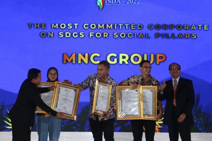 Indonesia SDGs Award (ISDA) 2022 CFCD Digelar, MNC Group Raih Penghargaan