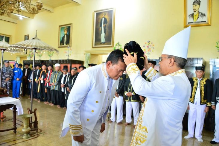 Laksamana TNI Yudo Margono Dianugerahi Gelar Penguasa Laut dari Sultan Ternate