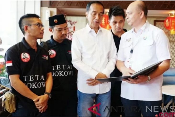 Jokowi Dinilai Beri Petunjuk Tersirat Capres Dukungannya saat Hadiri Event Nusantara Bersatu