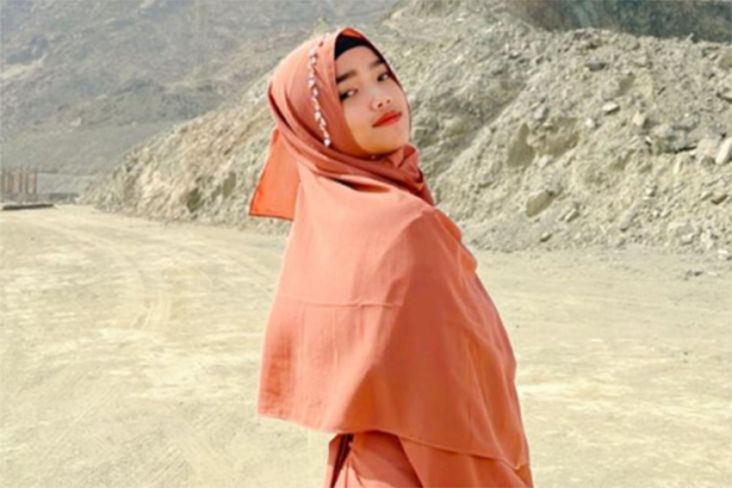 Fuji Sebut Pakai Hijab Tidak Wajib, Auto Diceramahin Netizen