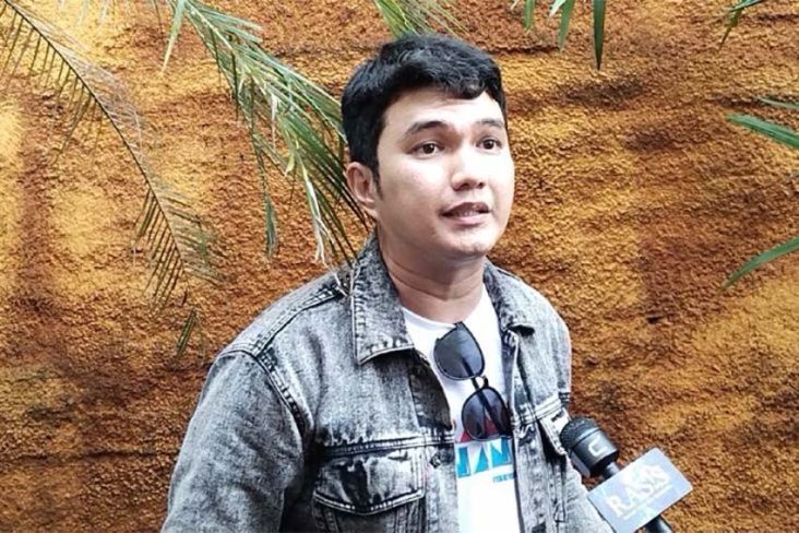 Aldi Taher Salfok Penampilan Andre Taulany di Panggung Gara-Gara Tato, Netizen: Pansos!