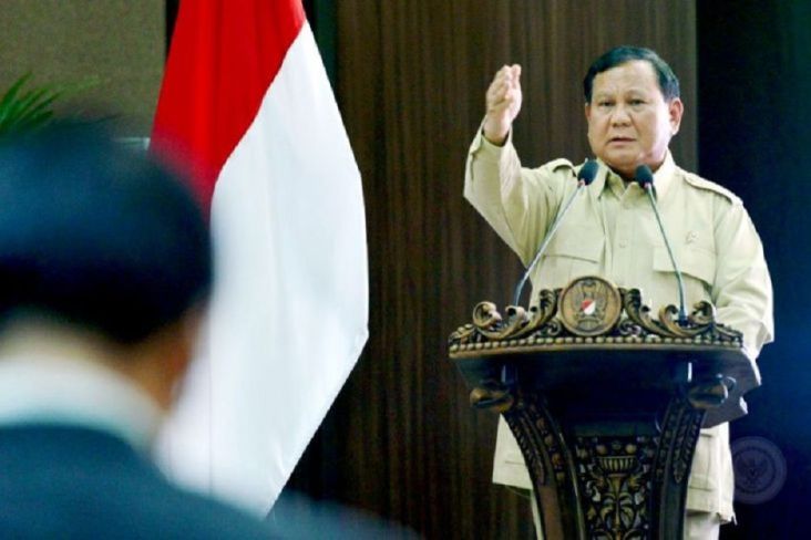 Prabowo Menang Telak Jika Lawan Airlangga atau Puan di Pilpres 2024