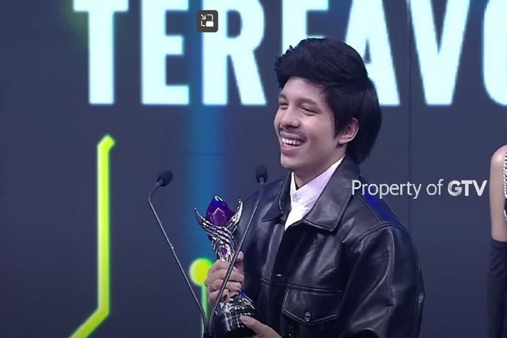 Berhasil Menang Celebrity Gamer Terfavorit di Indonesian Esports Awards 2022, Atta Halilintar Berikan Apresiasi & Pesan Menyentuh