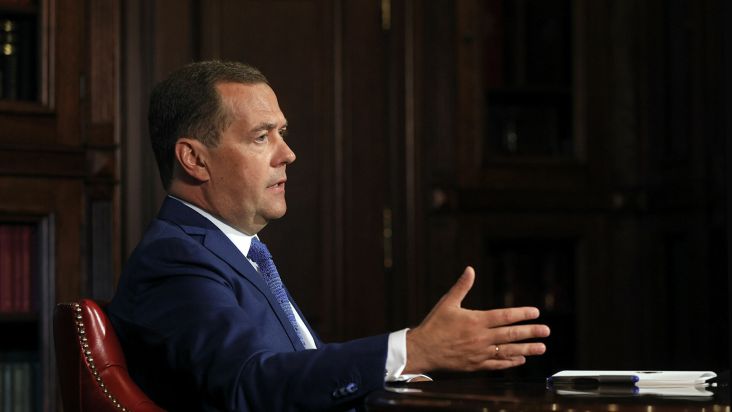 Mantan Presiden Rusia Medvedev Desak NATO Bertobat dan Bubarkan Diri