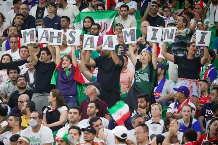 Viral Video Demonstran Iran Rayakan Kemenangan AS di Piala Dunia