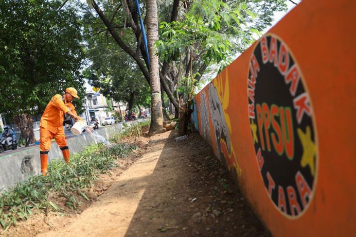 Penataan Wilayah, Pemkot Jakarta Utara Percantik Jalan dengan Mural