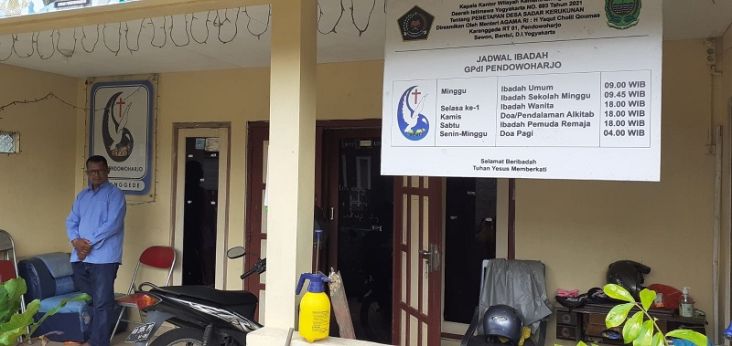 Inspiratif, Pendeta di Bantul Turut Gotong Royong Bangun Masjid di Kampung Karanggede Bantul
