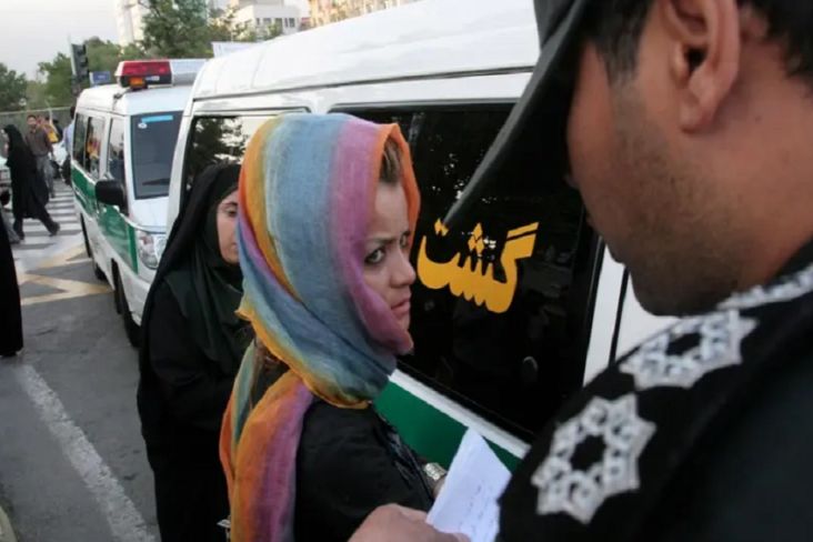Media Pemerintah Iran Tepis Pembubaran Polisi Moral