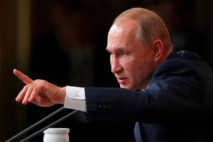 Putin Teken Undang-undang Larangan Total Propaganda LGBT di Rusia