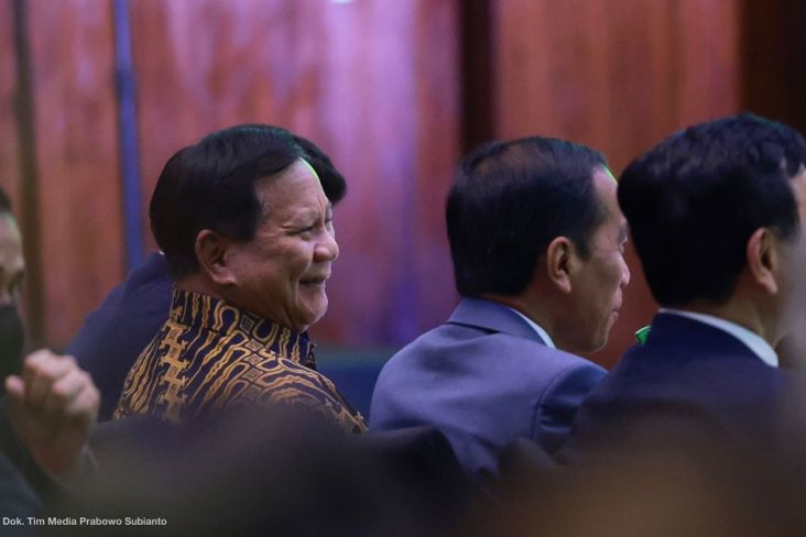 Survei LSJ: Pendukung Jokowi Alihkan Pilihan ke Prabowo di Pilpres 2024