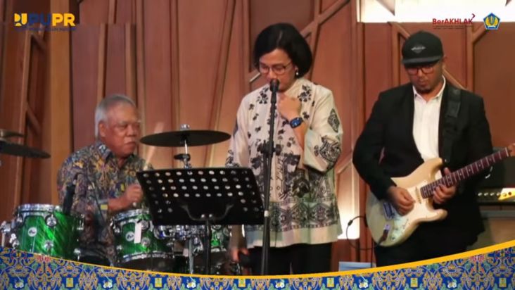 Intip Keseruan Sri Mulyani Duet Bareng Menteri Basuki Nyanyi Lagu Scorpion