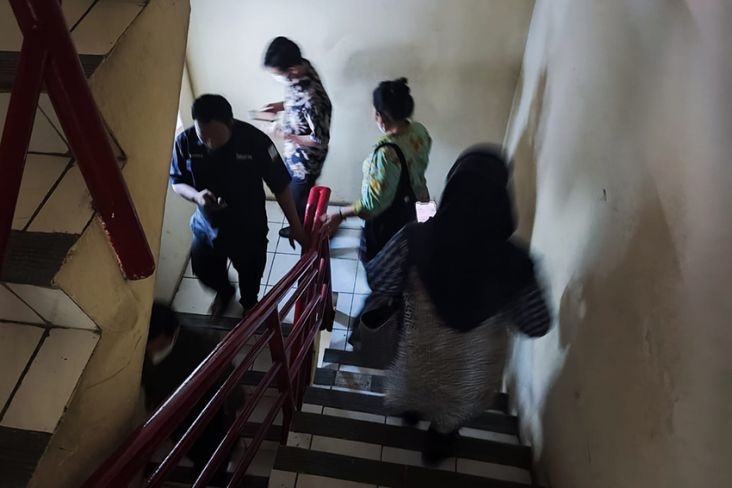 Rasakan Gempa Sukabumi, Ratusan Pegawai Pemkot Jakut Berhamburan Keluar Gedung