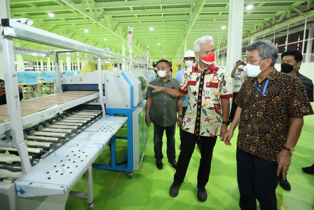 Jadi Primadona Investasi, Ganjar Ungkap 97 Pabrik Relokasi ke Jateng