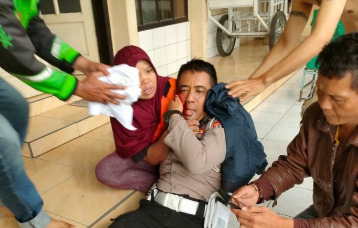 Polisi Ciduk Kakek Nenek Pelaku Bom Bunuh Diri di Polsek Astana Anyar Bandung