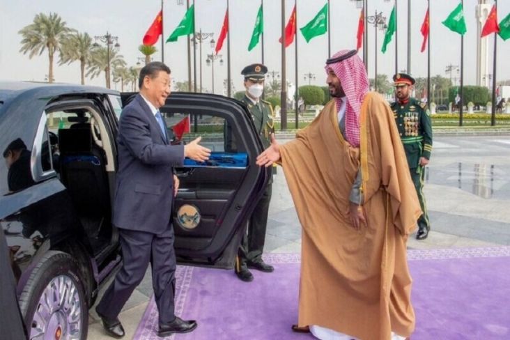 Ketika Sambutan Arab Saudi untuk Xi Jinping Lebih Mewah ketimbang Joe Biden