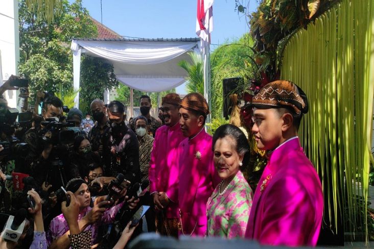Selesai Siraman, Keluarga Jokowi Berangkat ke Yogyakarta Setelah Salat Jumat
