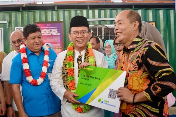 26.808 Petani di Kabupaten Bekasi Mendapat Perlindungan BPJS Ketenagakerjaan