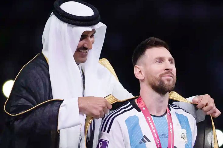 Berikan Jubah Bisht kepada Messi, Ini 5 Fakta Emir Qatar