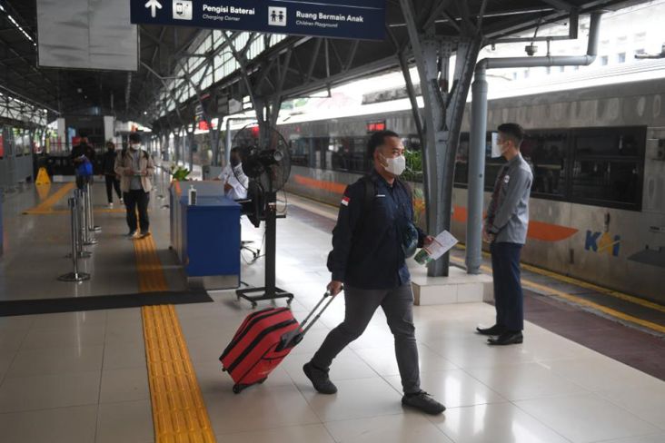 2 Juta Tiket Kereta Api Jarak Jauh Terjual Selama Periode Libur Nataru 2022-2023
