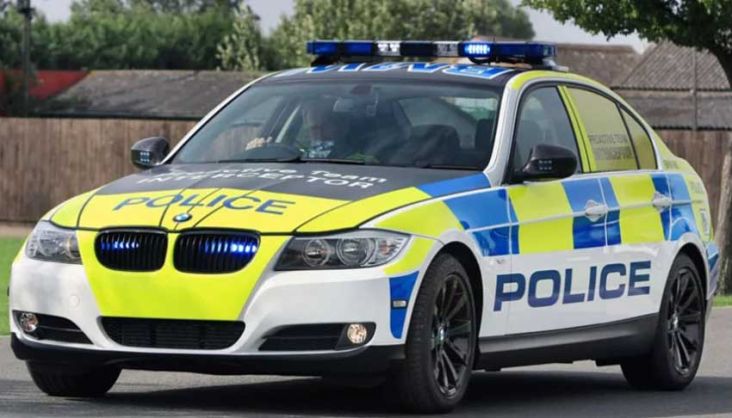 BMW Hentikan Penjualan Mobil Polisi Berperforma Tinggi untuk Inggris