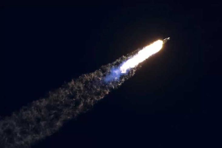 Roket Falcon Heavy SpaceX Luncurkan Misi Rahasia Angkatan Luar Angkasa AS