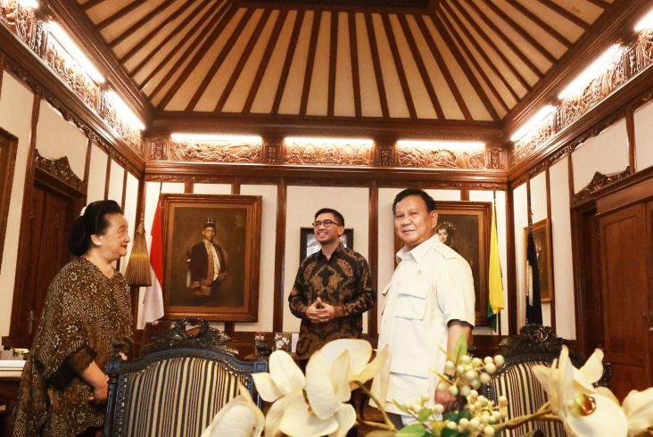 Kunjungi Pura Mangkunegaran Solo, Prabowo Ungkapkan Doa untuk Gusti Bhre