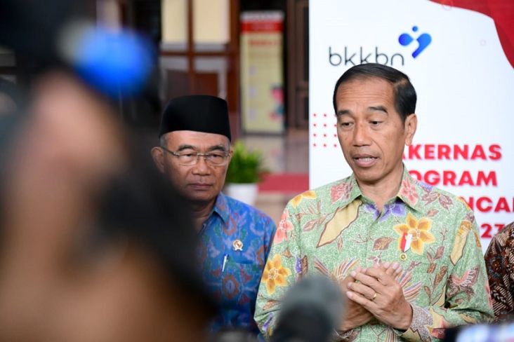 Jokowi Tekankan Pentingnya Kesiapan Lahir Batin Sebelum Nikah untuk Cegah Stunting