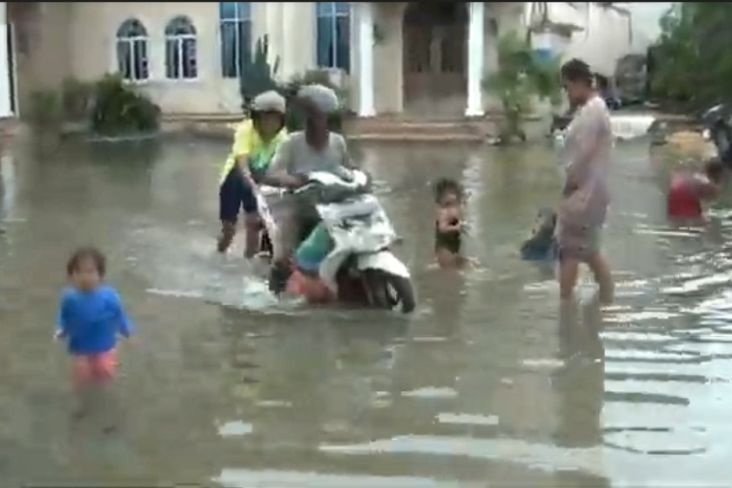 Cuaca Ekstrem Mengintai, Warga Tanjungpinang Diminta Waspada Banjir Rob hingga Akhir Pekan
