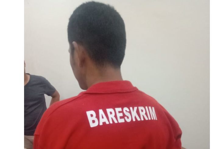 Bermodalkan Kaus Bertuliskan Bareskrim, Polisi Gadungan Ini Gasak Uang Rp50 Juta di Bekasi