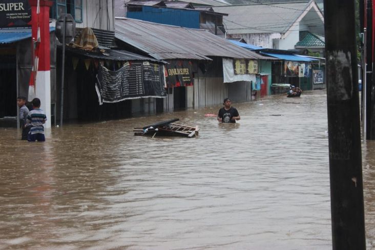 Jumat Pagi Manado Dilanda Banjir, Ini Sejumlah Titik yang Tergenang