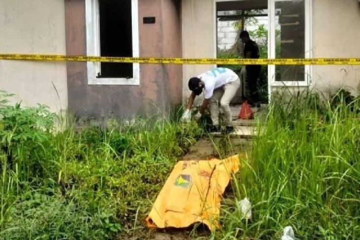 Lagi Cek Meteran, Petugas PLN Bogor Temukan Mayat Membusuk di Rumah Kosong