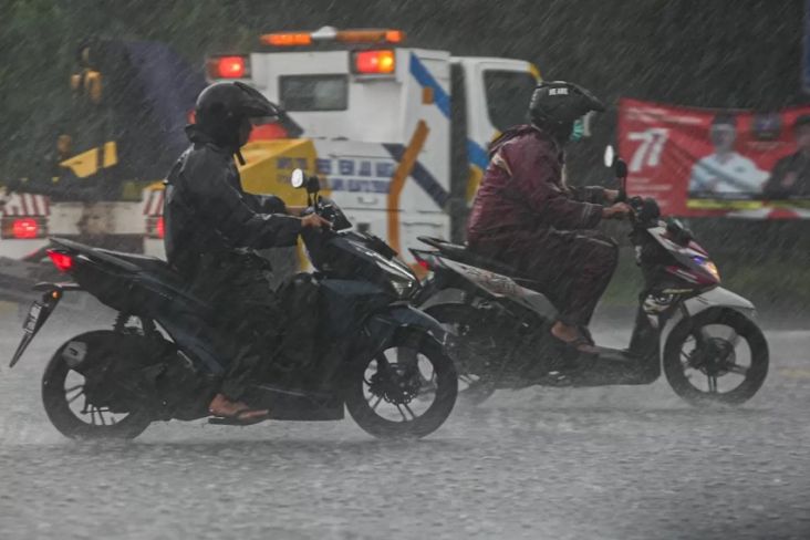 BMKG Prediksi Sebagian Besar Wilayah Indonesia Hari Ini Hujan