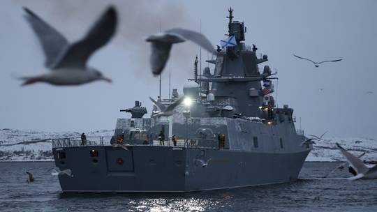 Angkatan Laut Rusia Selamatkan Warga Prancis