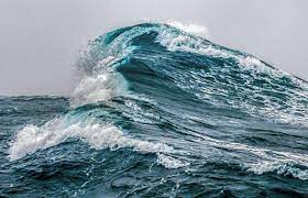 Kapal Pesiar MV Ocean Odyssey Batal Bersandar di Sumenep karena Gelombang Tinggi