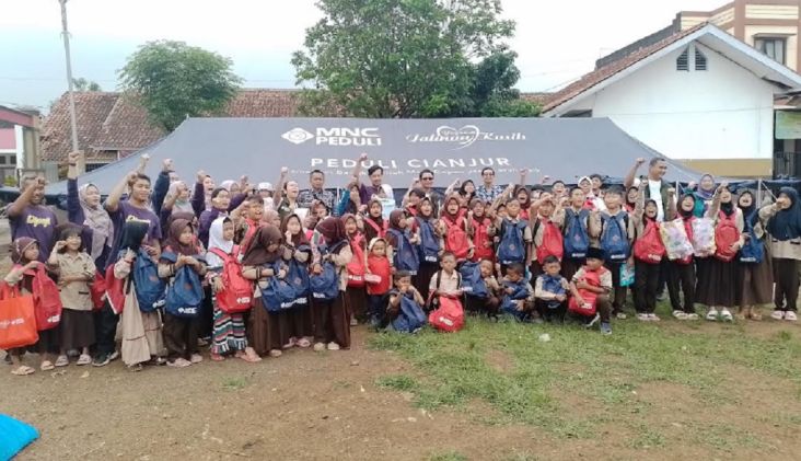 MNC Peduli Bantu Perlengkapan Sekolah untuk Anak Yatim Terdampak Gempa Cianjur