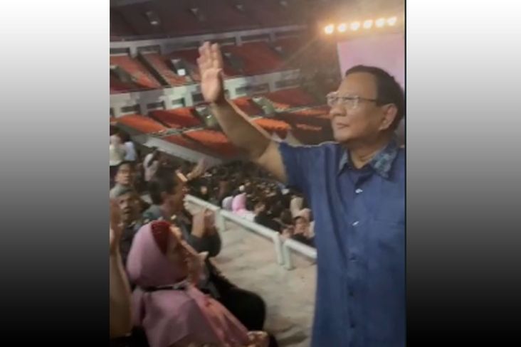 Prabowo Hadiri Konser Dewa 19, Penonton Berebut Swafoto